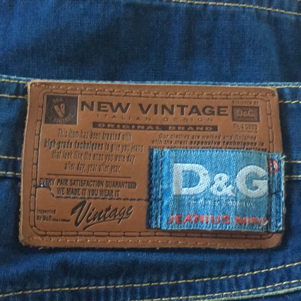 Shorts - Picture 7 of 8